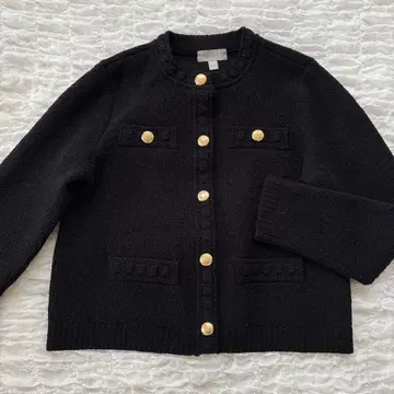 가격 인하 중 골드 버튼 가디건