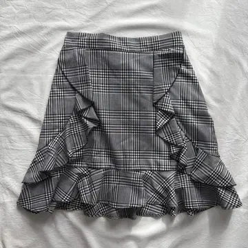 [ 미사용 새상품 ] imperial 글렌체크 프릴 미니 스커트