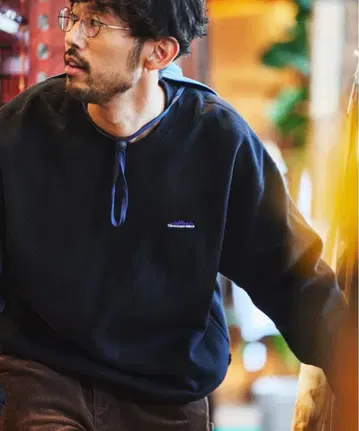 THOUSAND MILE x FREAK'S STORE 크루넥 맨투맨