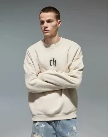 베이지 로고 캐주얼 맨투맨