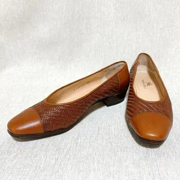 [ 컨디션 최상 ] 타니노 크리스치 패션 펌프스 브라운 뜨개질 가죽 38