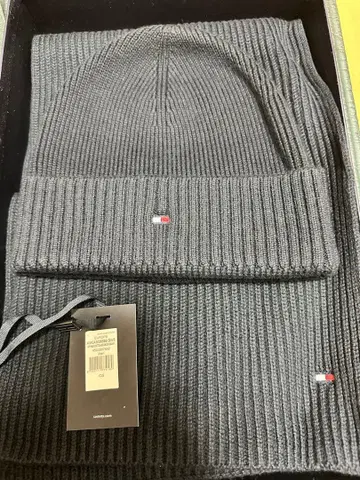 타미힐피거 머플러 니트 모자 세트