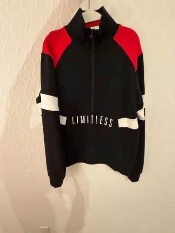 Ferrari 리미트리스 집업 후드티