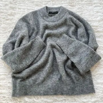 이번 시즌 구매 새상품 니트 그레이