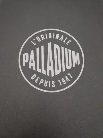 팔라디움 블랙 스니커즈 새상품급