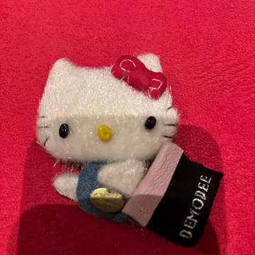 DEMODEE 데모데 헬로키티 브로치