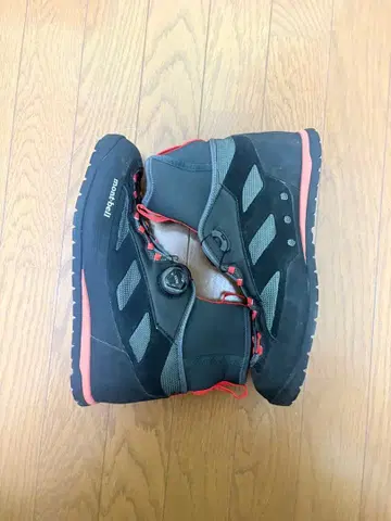 몽벨 아웃도어 신발 보아 시스템