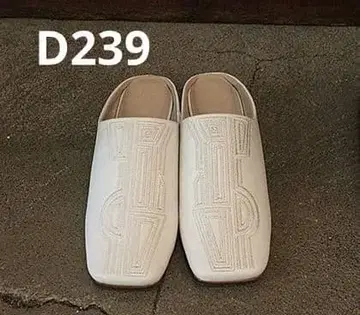 D239 자수 슬리퍼형 신발