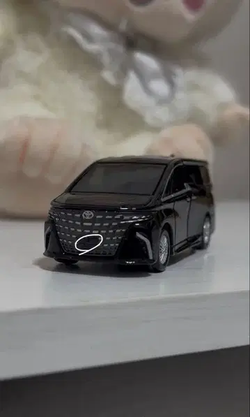 토요타 알파드 블랙 토미카 프리미엄