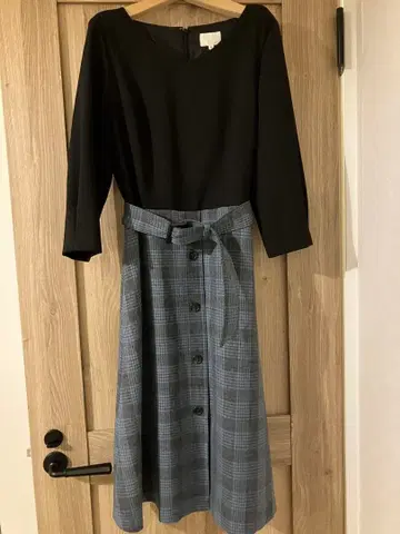 블랙과 파랑 체크 무늬 원피스 9호