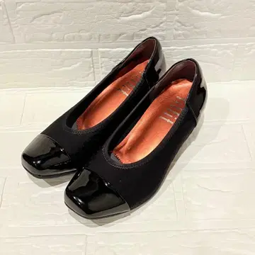 fitfit 핏핏 컴포트 에나멜 절개 펌프스 블랙 22cm