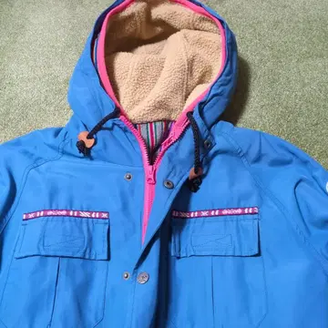 티티카카 (후드 부착 플리스 안감 아우터)