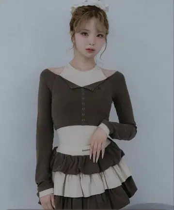 미사용 새상품 Darich 다리치 오프숄더 레이어드 리브 상의