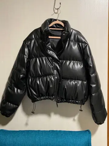 레어 블랙 숏 다운 자켓 가죽 다운 하이넥