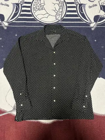 MOJITO 모히토 오픈 카라 프린트 플란넬 셔츠 블랙 도트