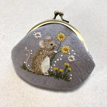 자수 가마구치 핸드메이드 아기쥐와 꽃