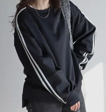 COURO 종이상자 니트 드로스트 풀오버