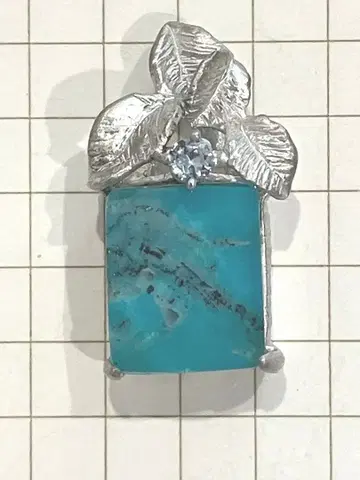 록잔 터콰이즈 수정 더블렛 펜던트 탑