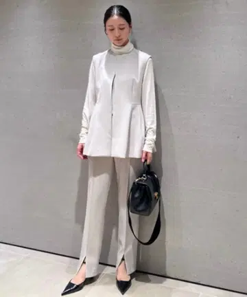 Mila Owen 미라 오웬 페플럼 셋업 3세트