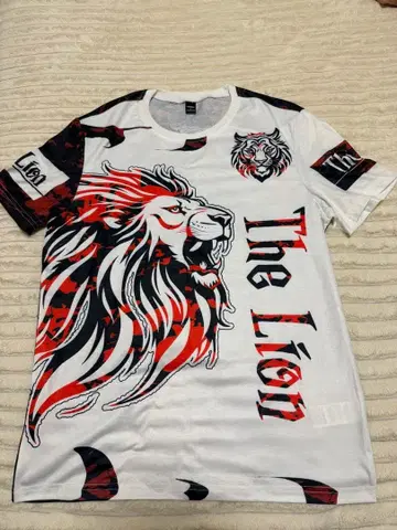 라이온 그래픽 티셔츠