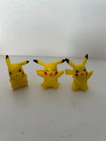 해외 포켓몬 배틀 피규어 피카츄 3체 세트