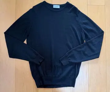 존스메들리 블랙 크루넥 울 100% 니트