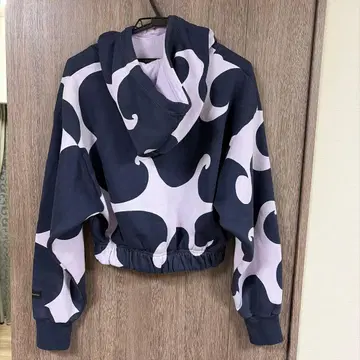 [ 새상품급 ] 아디다스 마리메꼬 콜라보 후드티 아디다스 마리메꼬 후디