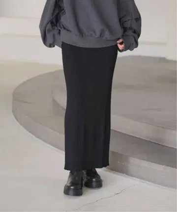 NOBLE 리브 니트 타이트 스커트 블랙 택 포함