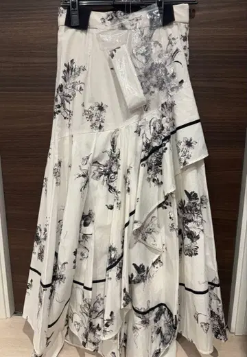 SNIDEL 손수건 헴 스커트