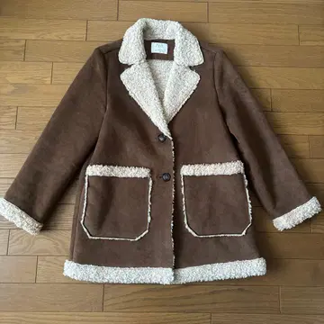 ZARA 무스탕 코트