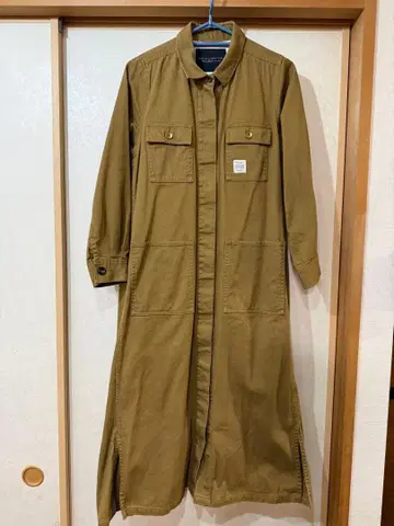 Sunny Clouds 카키 롱 셔츠 원피스