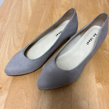 스웨이드 펌프스 베이지 21.5cm 시착만 한 상품 An ideal