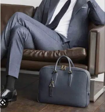 새상품급 TOFF&LOADSTONE 다크 블루 비즈니스 백 A4 대응