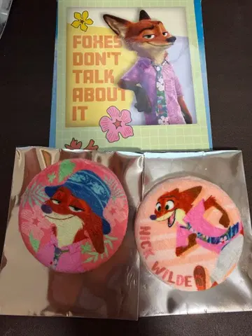 주토피아 닉 후와후와 캔뱃지 브로마이드 세트