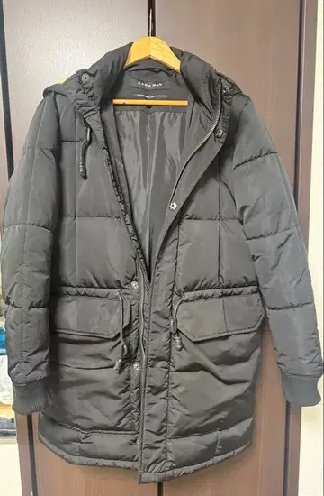 ZARA MAN 블랙 다운 자켓