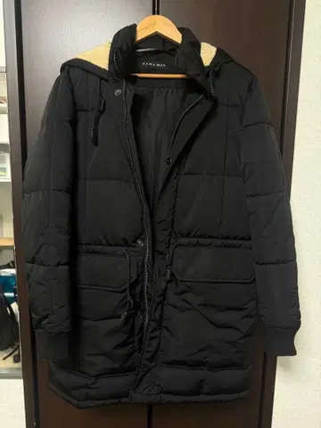 ZARA MAN 블랙 다운 자켓