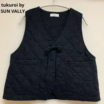 tukuroi by SUN VALLY 새상품 블랙 퀼팅 베스트