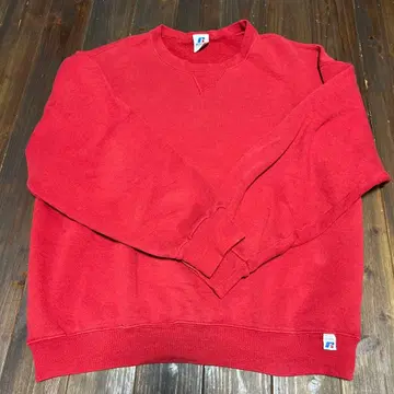 러셀 맨투맨 빨간색