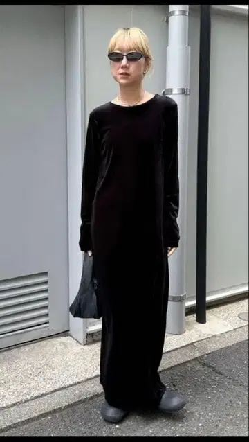 feepur 블랙 벨로아 원피스 TALL