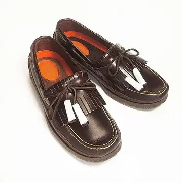 다크 브라운 가죽 프린지 로퍼