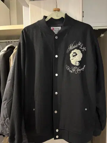 네스타 브랜드 자켓