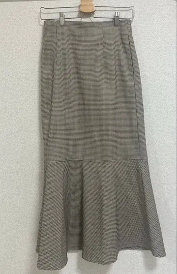 w closet 체크 무늬 플레어 롱 스커트