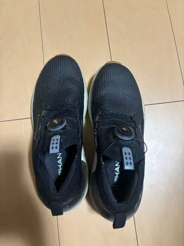 언더아머 골프화