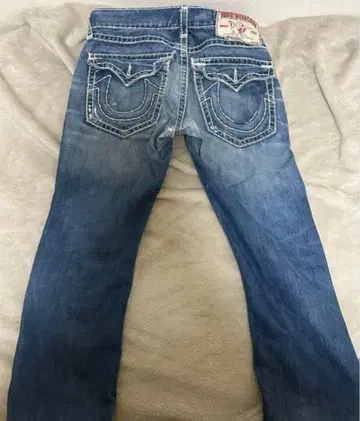 TRUE RELIGION BILLY SUPER T 데미지 데님