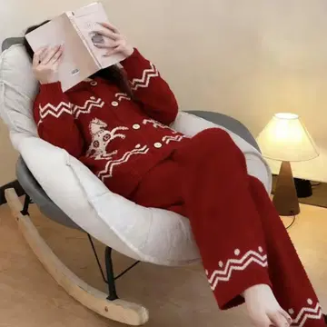 빨간색 니트 동물 패턴 룸웨어 세트