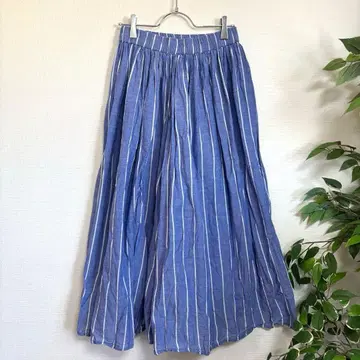 새상품급 사만사 모스모스 블루 스트라이프 개더 스커트 롱 플레어 스커트