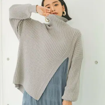 [ titivate ] 슬릿 디자인 니트