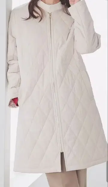 새상품 허니즈 퀼팅 롱 자켓 아이보리