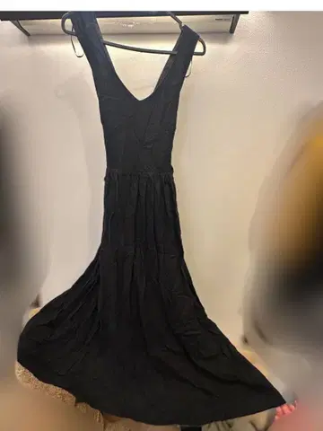 AZUL by moussy 블랙 슬리브리스 원피스