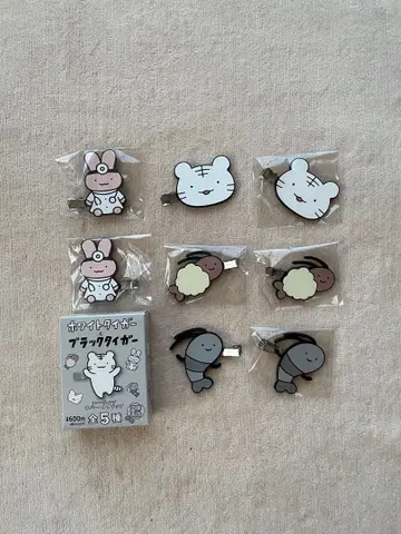 미사용 새상품 화이트 타이거와 블랙 타이거 헤어핀